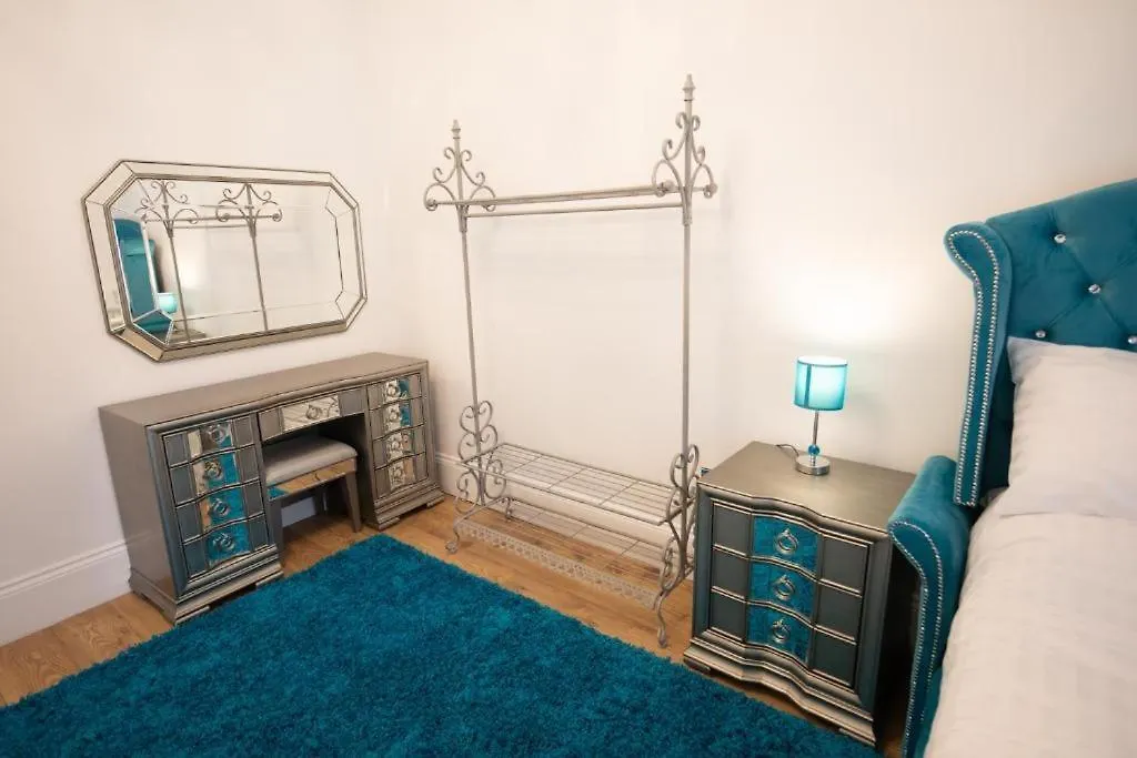 Ridley House Apartments يارم