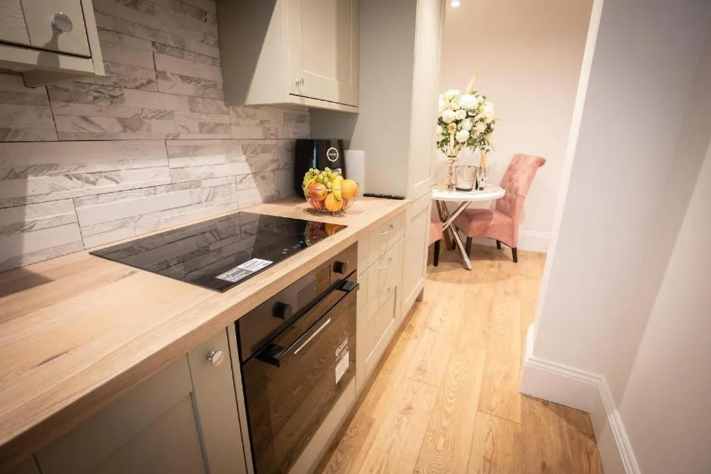 Ridley House Apartments يارم
